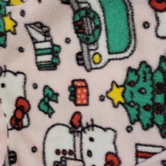 Hello Kitty holiday fleece pajamas - Picture 4 of 4